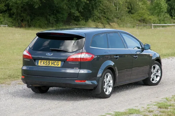 Framed Print : 2009 Ford Mondeo Tdci Estate Framed Print : 2009 Ford Mondeo Tdci Estate