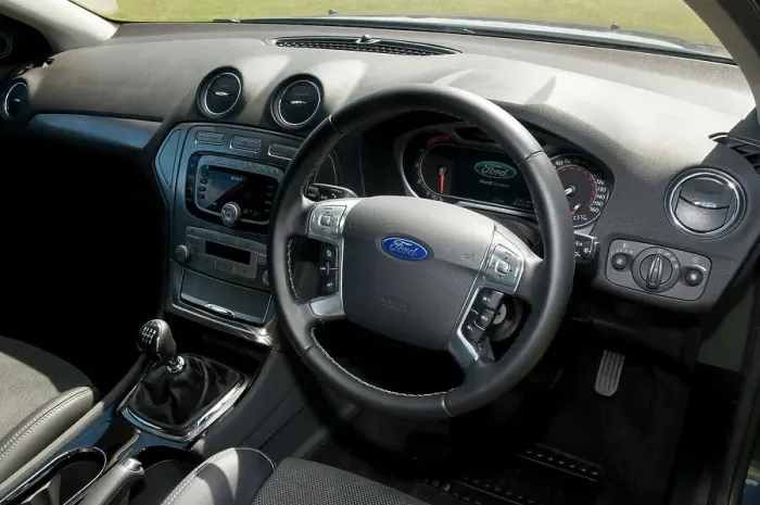 Framed Print : 2009 Ford Mondeo Tdci Estate Framed Print : 2009 Ford Mondeo Tdci Estate