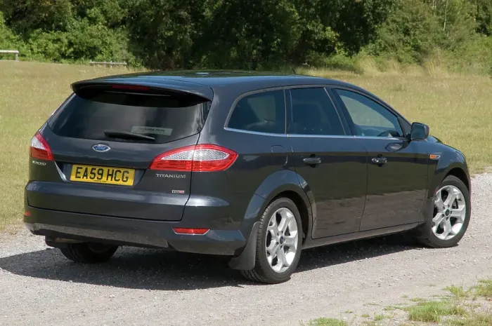 Framed Print : 2009 Ford Mondeo Tdci Estate Framed Print : 2009 Ford Mondeo Tdci Estate