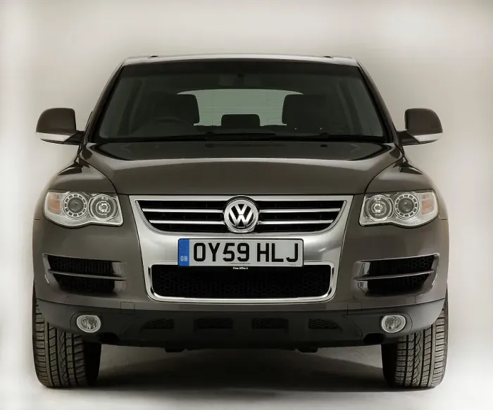 Framed Print : 2009 Volkswagen Touareg V6 Tdi Framed Print : 2009 Volkswagen Touareg V6 Tdi