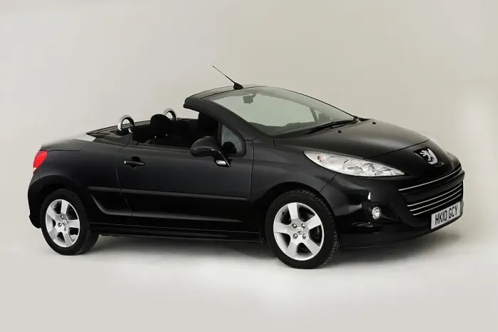 Framed Print : 2010 Peugeot 207CC Framed Print : 2010 Peugeot 207CC
