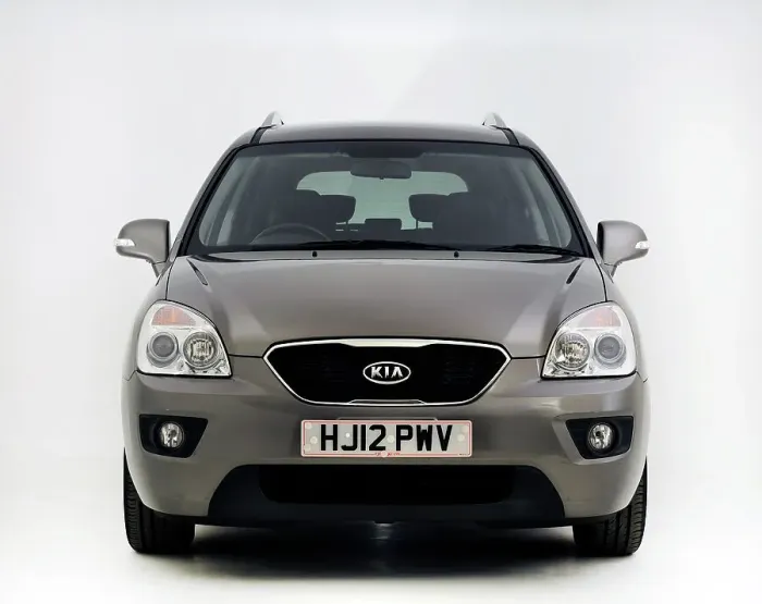 Framed Print : 2012 Kia Carens 3 CDRi Framed Print : 2012 Kia Carens 3 CDRi