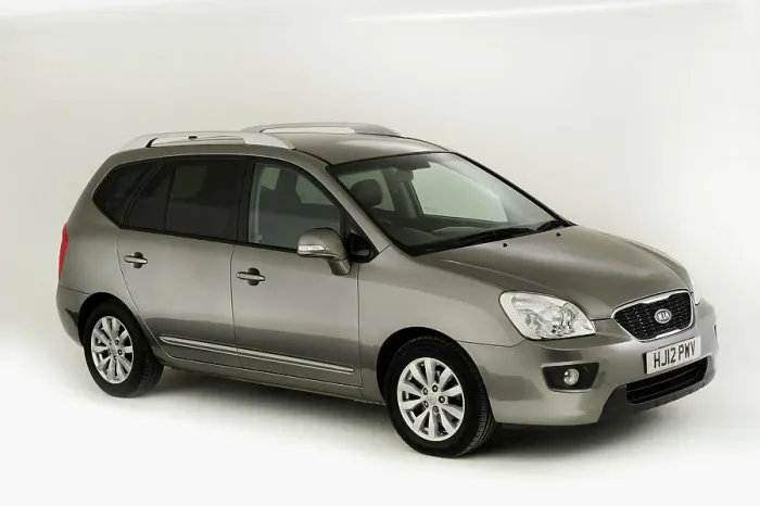 Framed Print : 2012 Kia Carens 3 CDRi Framed Print : 2012 Kia Carens 3 CDRi