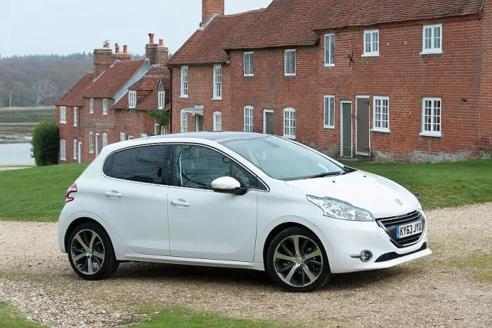 Framed Print : 2014 Peugeot 208 Hdi