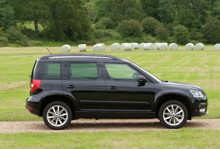 Framed Print : 2014 Skoda Yeti SE Framed Print : 2014 Skoda Yeti SE