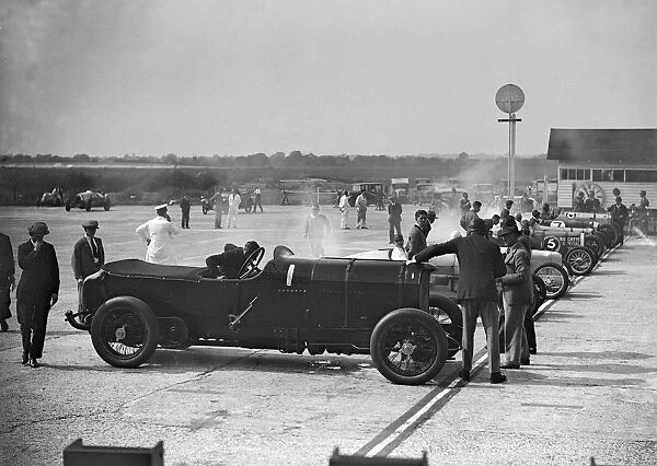 21. 5 litre Benz of GK Clowes at a Surbiton Motor Club race meeting, Brooklands, Surrey, 1928