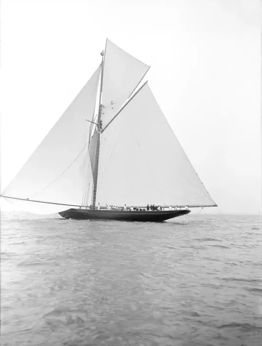 Framed Print : The 221 ton gaff-rigged cutter Britannia sailing under spinnaker, 1913. Creator Framed Print : The 221 ton gaff-rigged cutter Britannia sailing under spinnaker, 1913. Creator