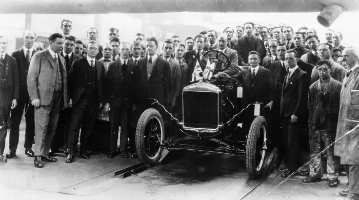 Framed Print : 250, 000th Model T Ford produced at Manchester, 1925 Framed Print : 250, 000th Model T Ford produced at Manchester, 1925