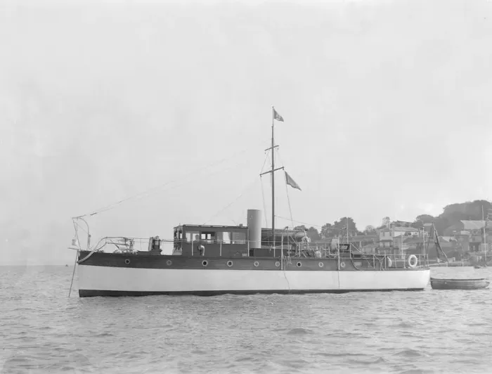 Framed Print : The 28 ton motor yacht Edina at anchor, 1921. Creator: Kirk & Sons of Cowes Framed Print : The 28 ton motor yacht Edina at anchor, 1921. Creator: Kirk & Sons of Cowes