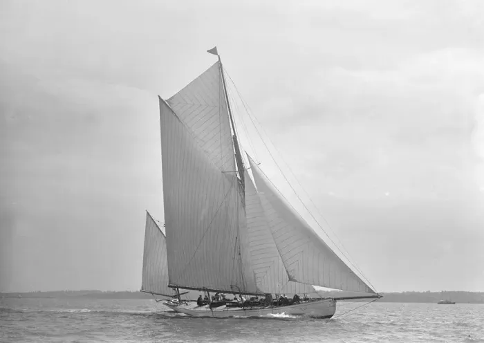 Framed Print : The 30 ton yawl Palmosa under sail, 1911. Creator: Kirk & Sons of Cowes