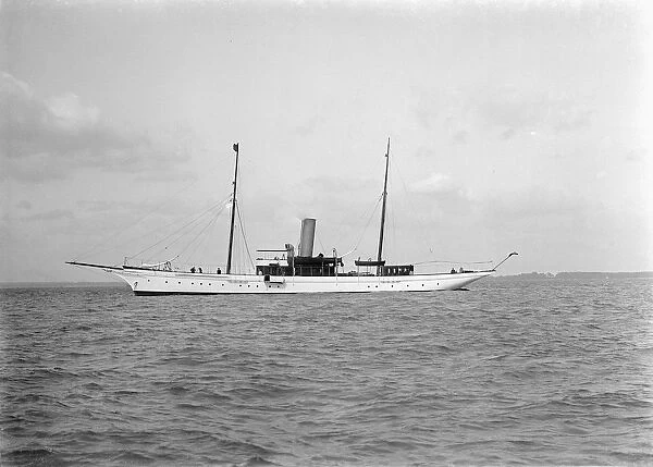 The 357 ton steam yacht Yarta at anchor, 1922. Creator: Kirk & Sons of Cowes