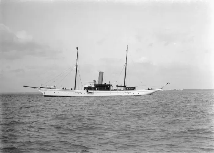 Framed Print : The 357 ton steam yacht Yarta at anchor, 1922. Creator: Kirk & Sons of Cowes Framed Print : The 357 ton steam yacht Yarta at anchor, 1922. Creator: Kirk & Sons of Cowes