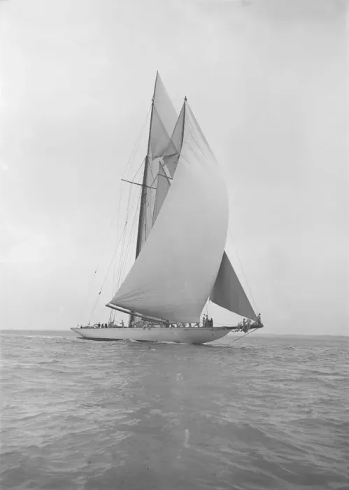 Framed Print : The 380 ton A Class schooner Margherita running under spinnaker, 1913. Creator Framed Print : The 380 ton A Class schooner Margherita running under spinnaker, 1913. Creator