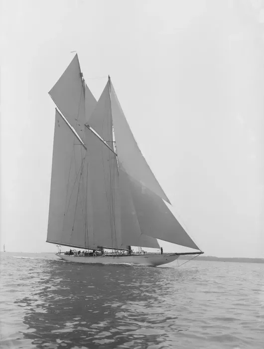 Framed Print : The 380 ton A Class schooner Margherita sailing close-hauled, 1913 Framed Print : The 380 ton A Class schooner Margherita sailing close-hauled, 1913