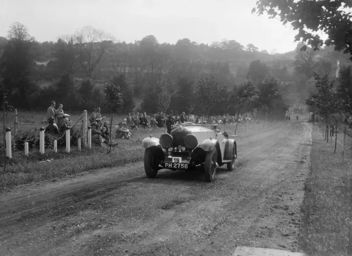 Framed Print : 4. 5 litre Invicta, Bugatti Owners Club Hill Climb, Chalfont St Peter, Buckinghamshire, 1935 Framed Print : 4. 5 litre Invicta, Bugatti Owners Club Hill Climb, Chalfont St Peter, Buckinghamshire, 1935