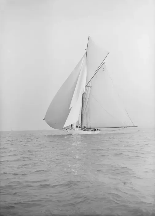 Framed Print : The 40-rater cutter Carina sailing with spinnaker, 1913. Creator: Kirk & Sons of Cowes Framed Print : The 40-rater cutter Carina sailing with spinnaker, 1913. Creator: Kirk & Sons of Cowes