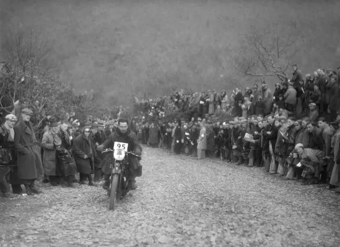 Framed Print : 498 cc Ariel of JA Haywood competing in the MCC Lands End Trial, Beggars Roost, Devon, 1936