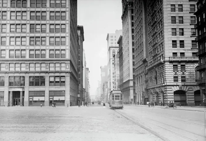 Framed Print : 4th Ave. N.Y.C. looking north, between c1910 and c1915. Creator: Bain News Service Framed Print : 4th Ave. N.Y.C. looking north, between c1910 and c1915. Creator: Bain News Service