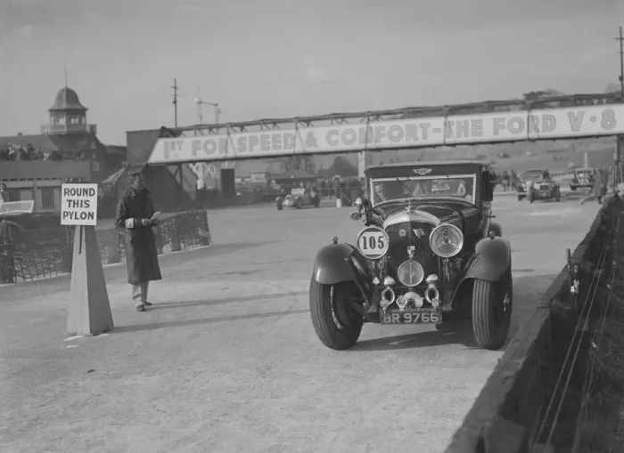 Framed Print : 6. 5 litre Bentley saloon competing in the JCC Rally, Brooklands, Surrey, 1939. Artist: Bill Brunell Framed Print : 6. 5 litre Bentley saloon competing in the JCC Rally, Brooklands, Surrey, 1939. Artist: Bill Brunell