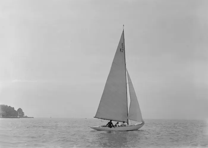 Framed Print : The 6 Metre Cni, 1921. Creator: Kirk & Sons of Cowes Framed Print : The 6 Metre Cni, 1921. Creator: Kirk & Sons of Cowes