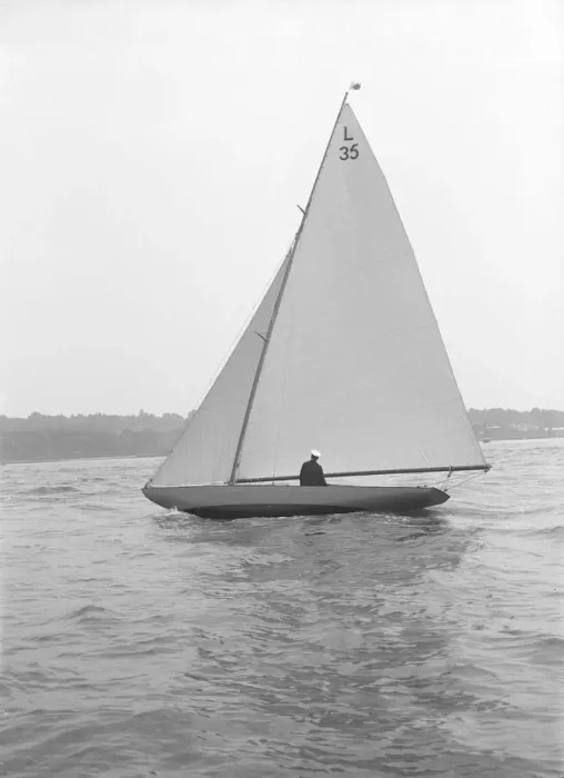 Framed Print : The 6 Metre Lanka sailing close-hauled, 1914. Creator: Kirk & Sons of Cowes Framed Print : The 6 Metre Lanka sailing close-hauled, 1914. Creator: Kirk & Sons of Cowes