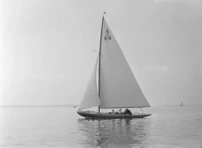 Framed Print : The 6 Metre sailing yacht Jean, 1922. Creator: Kirk & Sons of Cowes Framed Print : The 6 Metre sailing yacht Jean, 1922. Creator: Kirk & Sons of Cowes