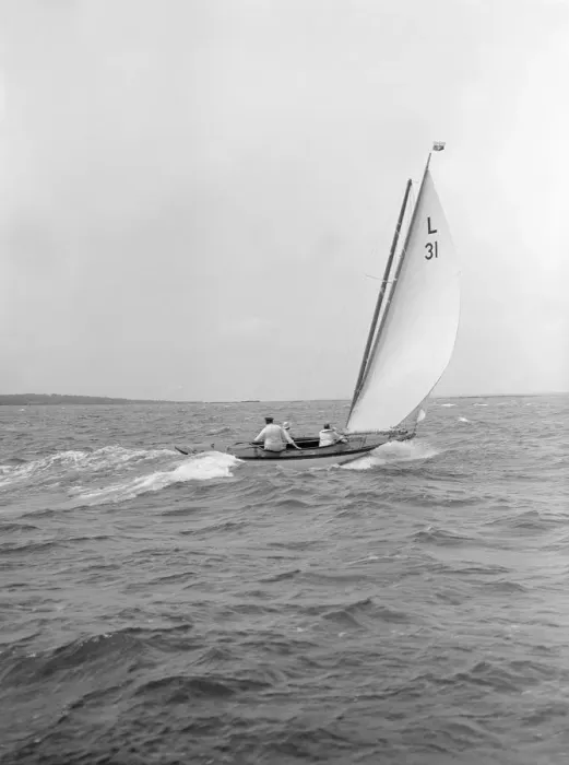 Framed Print : The 6 Metre Sandra sails downwind, 1913. Creator: Kirk & Sons of Cowes Framed Print : The 6 Metre Sandra sails downwind, 1913. Creator: Kirk & Sons of Cowes