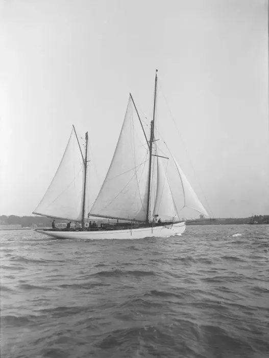 Framed Print : The 60 ft ketch Linth, 1912. Creator: Kirk & Sons of Cowes Framed Print : The 60 ft ketch Linth, 1912. Creator: Kirk & Sons of Cowes