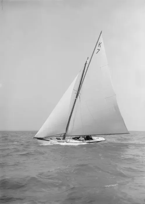 Framed Print : The 7 Metre Ginerva (K7) under sail, 1911. Creator: Kirk & Sons of Cowes Framed Print : The 7 Metre Ginerva (K7) under sail, 1911. Creator: Kirk & Sons of Cowes