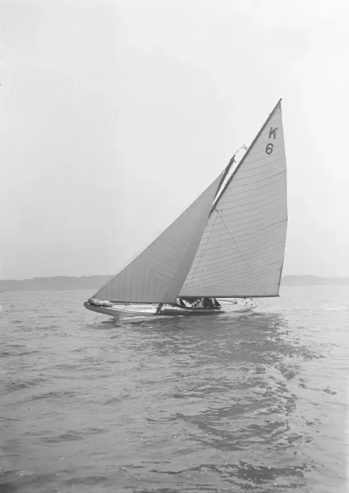 Framed Print : The 7 Metre Olympic class Quaker Girl, 1913. Creator: Kirk & Sons of Cowes Framed Print : The 7 Metre Olympic class Quaker Girl, 1913. Creator: Kirk & Sons of Cowes