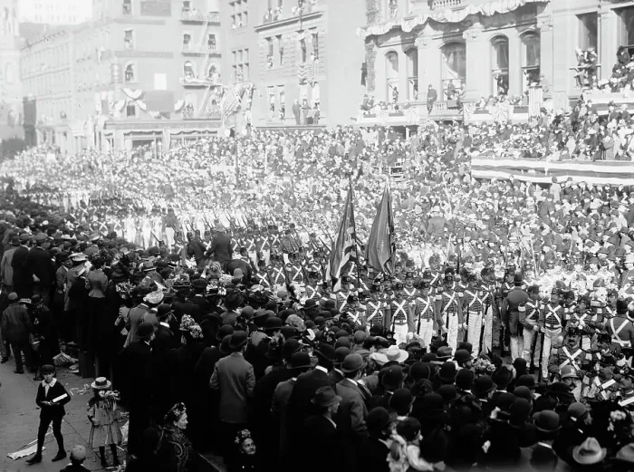 Framed Print : 7th Regiment, New York National Guard, Dewey land parade, 1899 Sept 30. Creator: Unknown Framed Print : 7th Regiment, New York National Guard, Dewey land parade, 1899 Sept 30. Creator: Unknown