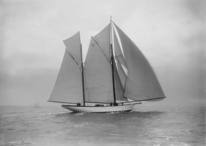 Framed Print : The 96 ft ketch Julnar, 1912. Creator: Kirk & Sons of Cowes Framed Print : The 96 ft ketch Julnar, 1912. Creator: Kirk & Sons of Cowes