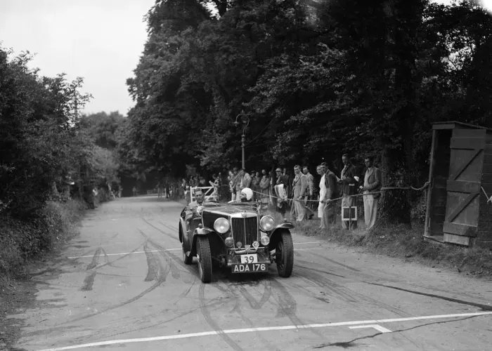 Framed Print : AB Langleys MG Magnette competing at the MCC Torquay Rally, July 1937. Artist: Bill Brunell Framed Print : AB Langleys MG Magnette competing at the MCC Torquay Rally, July 1937. Artist: Bill Brunell