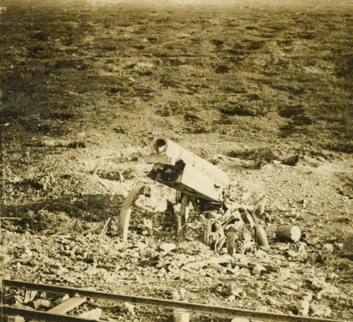 Framed Print : Abandoned 155 gun, c1914-c1918 Framed Print : Abandoned 155 gun, c1914-c1918
