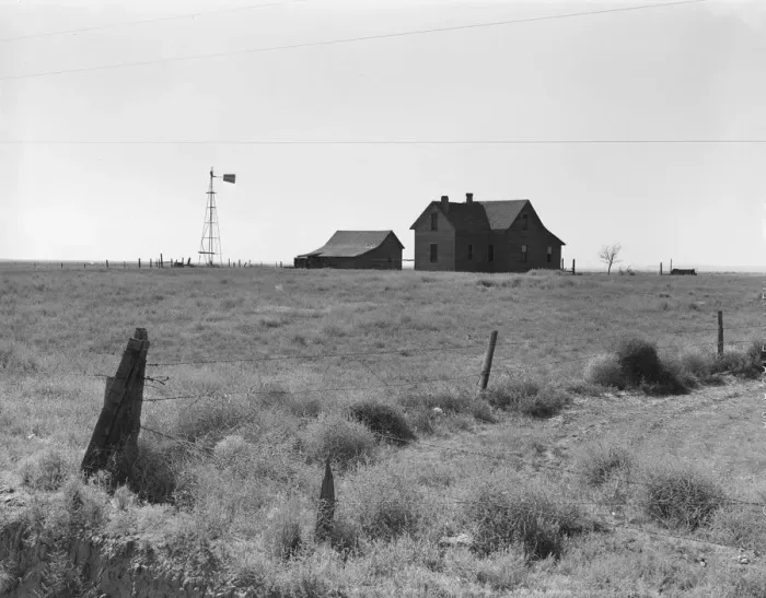 Framed Print : Abandoned farmhouse in the Columbia Basin, one mile east of Quincy, Grant County, Washington, 1939. Creator: Dorothea Lange Framed Print : Abandoned farmhouse in the Columbia Basin, one mile east of Quincy, Grant County, Washington, 1939. Creator: Dorothea Lange