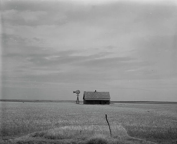 Abandoned house of small farmer, Southwest Oklahoma, 1937. Creator: Dorothea Lange