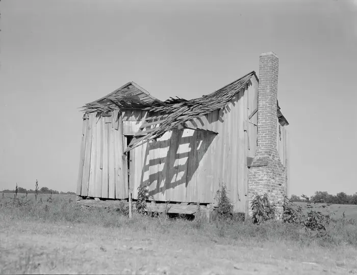 Framed Print : Abandoned tenant cabin of the Mississippi Delta, 1937. Creator: Dorothea Lange Framed Print : Abandoned tenant cabin of the Mississippi Delta, 1937. Creator: Dorothea Lange