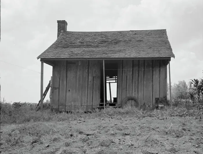 Framed Print : Abandoned tenant house on a mechanized plantation of the Mississippi Delta, 1937. Creator: Dorothea Lange Framed Print : Abandoned tenant house on a mechanized plantation of the Mississippi Delta, 1937. Creator: Dorothea Lange