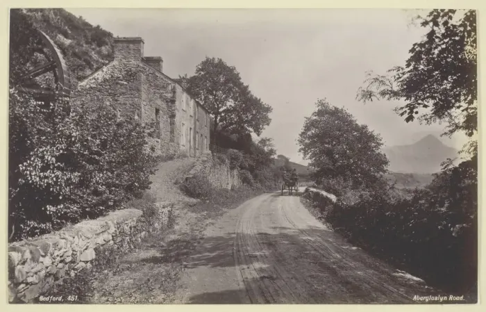 Framed Print : Aberglaslyn Road, 1860 / 94. Creator: Francis Bedford Framed Print : Aberglaslyn Road, 1860 / 94. Creator: Francis Bedford