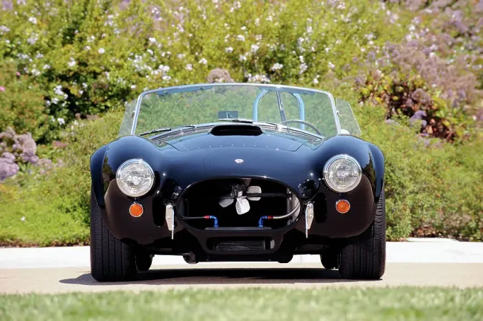Framed Print : AC Cobra 427 1966. Artist: Simon Clay Framed Print : AC Cobra 427 1966. Artist: Simon Clay