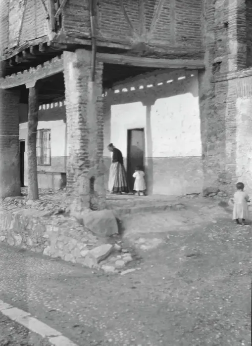 Framed Print : Acoma, New Mexico area views, between 1899 and 1928. Creator: Arnold Genthe Framed Print : Acoma, New Mexico area views, between 1899 and 1928. Creator: Arnold Genthe