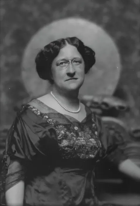 Framed Print : Adams, Evangeline S. portrait photograph, 1912 Apr. 29. Creator: Arnold Genthe Framed Print : Adams, Evangeline S. portrait photograph, 1912 Apr. 29. Creator: Arnold Genthe