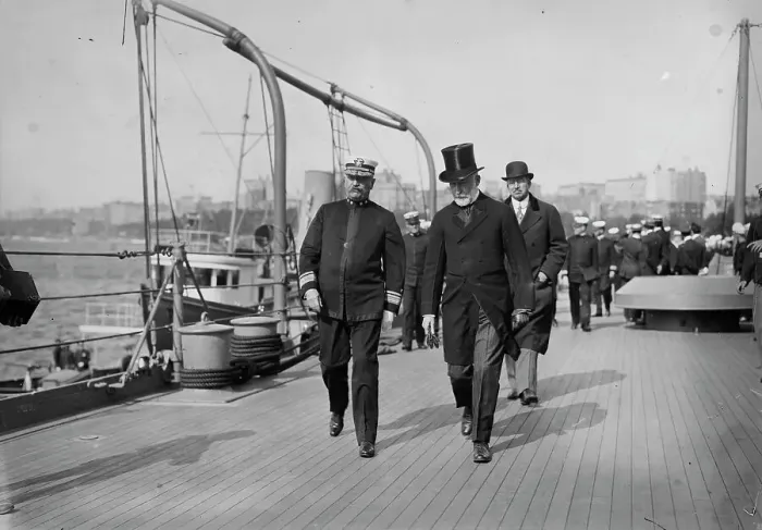 Framed Print : Adm. Badger & Mayor Gaynor, 1913. Creator: Bain News Service Framed Print : Adm. Badger & Mayor Gaynor, 1913. Creator: Bain News Service
