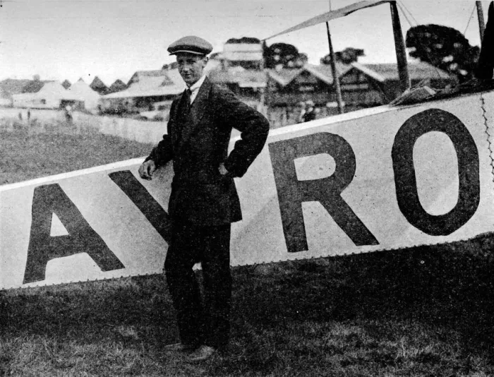Framed Print : The Aerial Derby: the pilot of the Avro, Mr FP Raynham, 1913 (1934). Artist: Flight Photo Framed Print : The Aerial Derby: the pilot of the Avro, Mr FP Raynham, 1913 (1934). Artist: Flight Photo