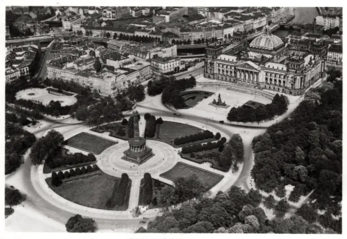 Framed Print : An aerial view of the Konigsplatz, Munich, Germany, from a Zeppelin, c1931 (1933) Framed Print : An aerial view of the Konigsplatz, Munich, Germany, from a Zeppelin, c1931 (1933)