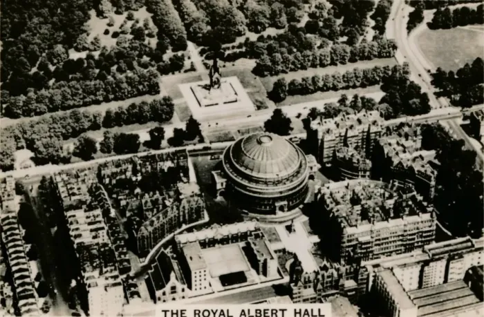 Framed Print : Aerial view of the Royal Albert Hall, 1939 Framed Print : Aerial view of the Royal Albert Hall, 1939