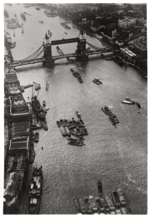 Framed Print : Aerial view of Tower Bridge, London, from a Zeppelin, 1931 (1933) Framed Print : Aerial view of Tower Bridge, London, from a Zeppelin, 1931 (1933)
