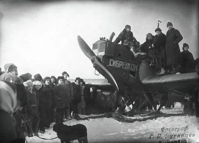 Framed Print : Aerosleds on the Ob, 1880. Creator: GP Putintsev Framed Print : Aerosleds on the Ob, 1880. Creator: GP Putintsev