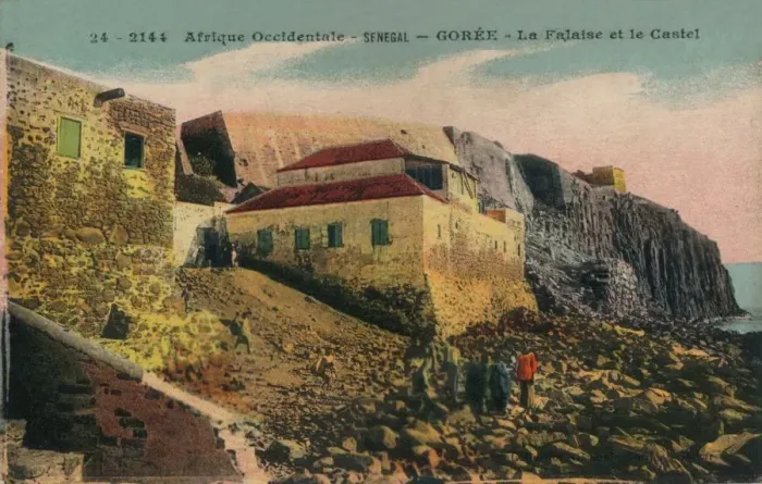 Framed Print : Afrique Occidentale -Senegal - Goree - La Falasise et le Castel, c1900 Framed Print : Afrique Occidentale -Senegal - Goree - La Falasise et le Castel, c1900