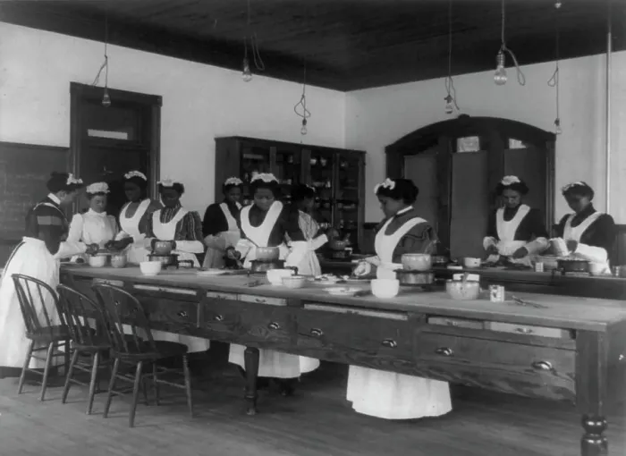 Framed Print : Ten Afro-American women in cooking class at Hampton Institute, Hampton, Va. between 1899 and 1900. Creator: Frances Benjamin Johnston Framed Print : Ten Afro-American women in cooking class at Hampton Institute, Hampton, Va. between 1899 and 1900. Creator: Frances Benjamin Johnston